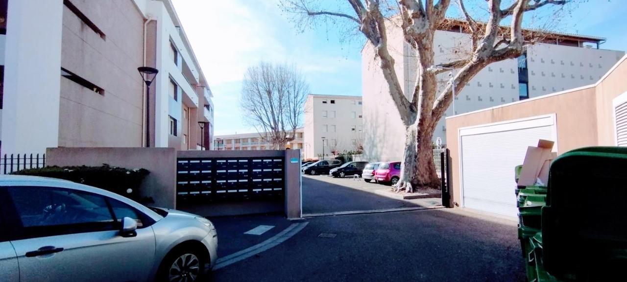 Mambrillo Parking Netflix Disney Prime Αβινιόν Εξωτερικό φωτογραφία